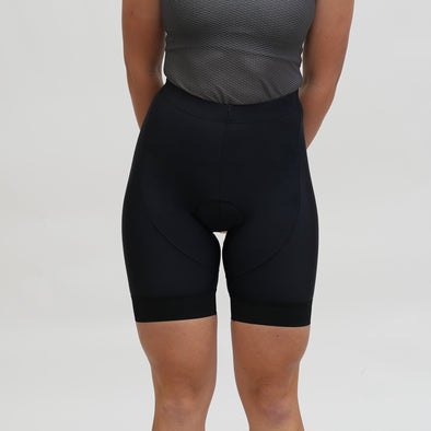 Le short noir Plus pour femme 